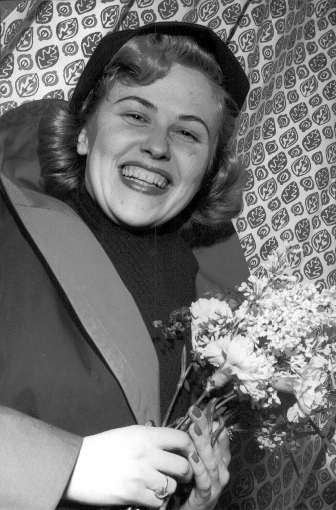 Bibi Johns lämnar Göteborg med M/S Gripsholm för USA, 21 november 1951. Foto: Rune Andreasson/Svenska Dagbladet, public domain. Bibi Johns lämnar Göteborg med M/S Gripsholm för USA, 21 november 1951.
